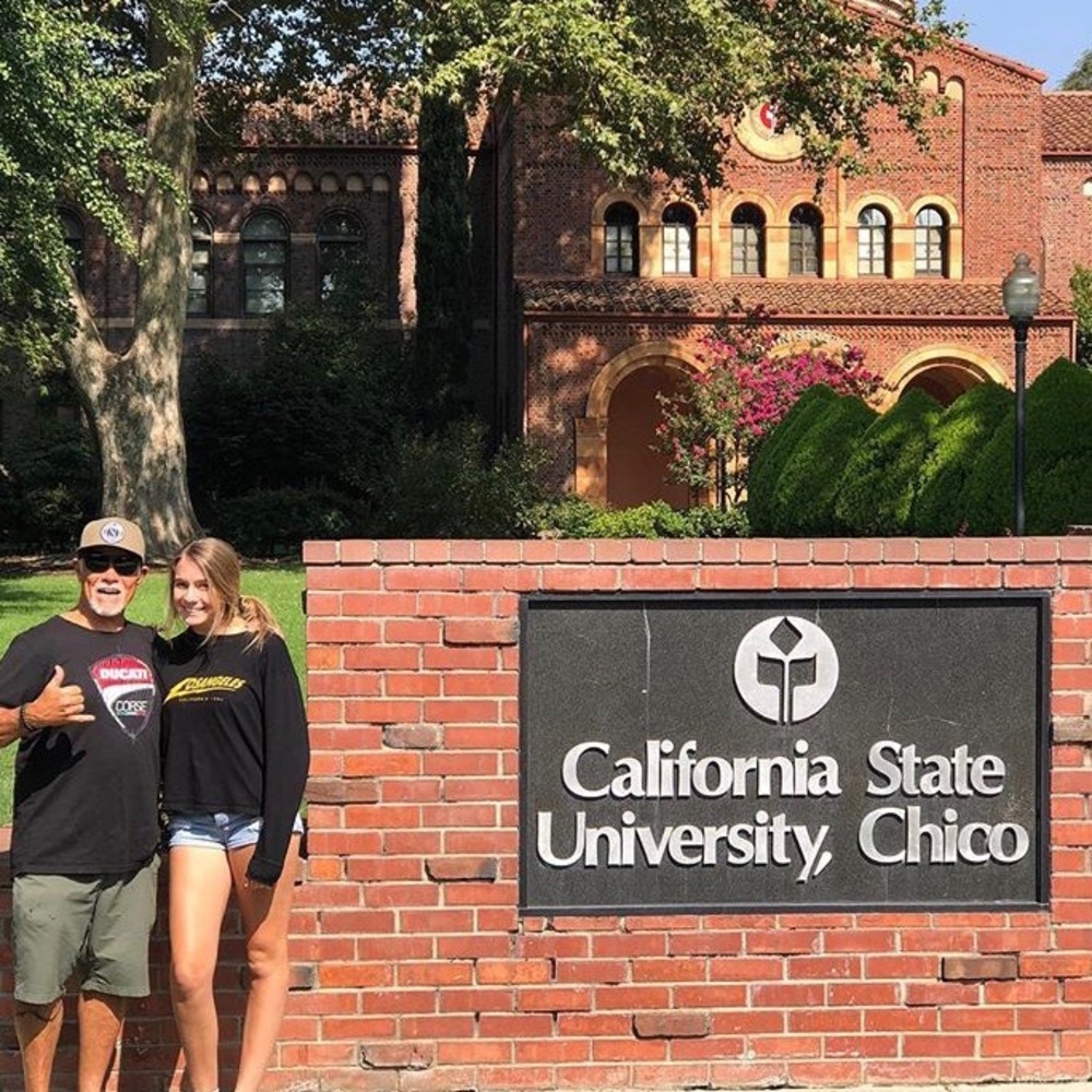 Meet your Posher, Riley - Picture 2 of 3